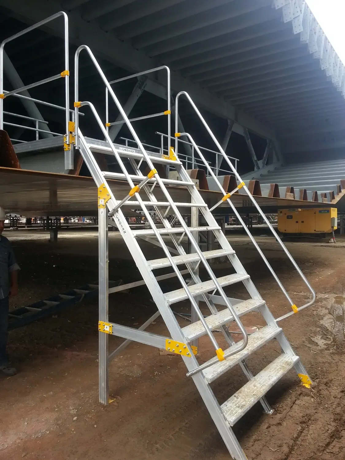 Platformă de acces pentru rezervoare, silozuri și HVAC — imaginea 4