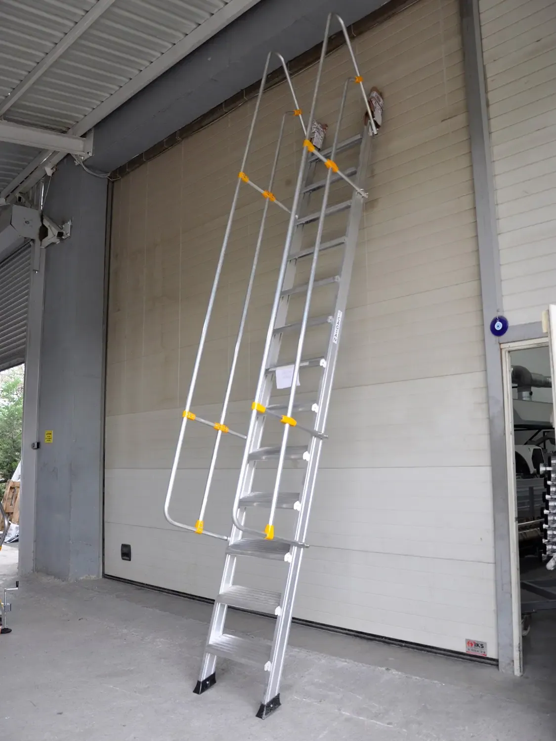 Scară industrială pentru depozite și rafturi — imaginea 6