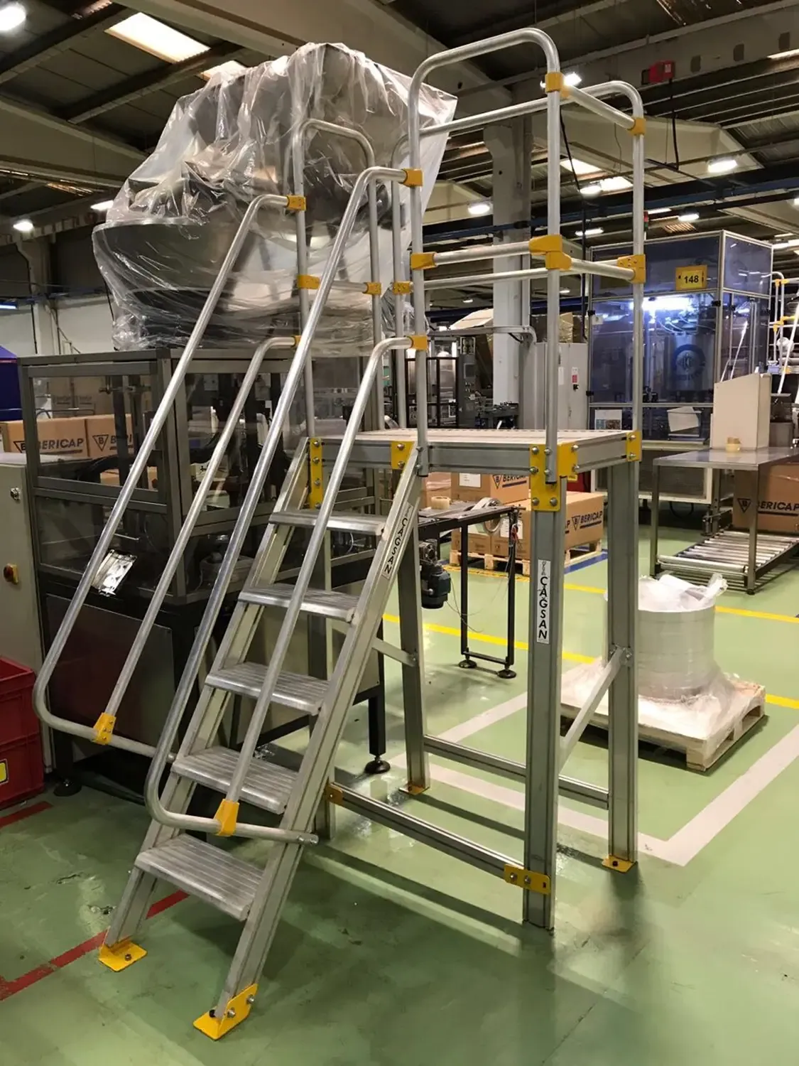 Platformă de acces pentru rezervoare, silozuri și HVAC — imaginea 13