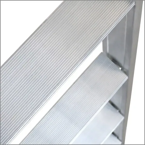 Scară industrială pentru depozite și rafturi — imaginea 20