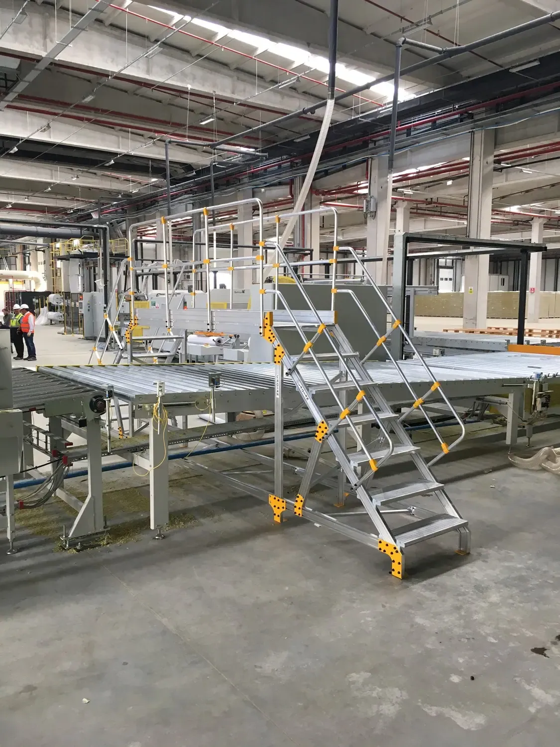 Platformă de trecere peste bandă transportoare — imaginea 22