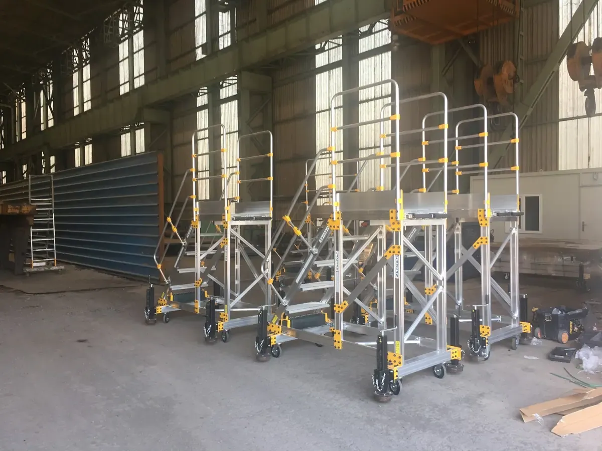 Platformă mobilă și reglabilă industrială — imaginea 23