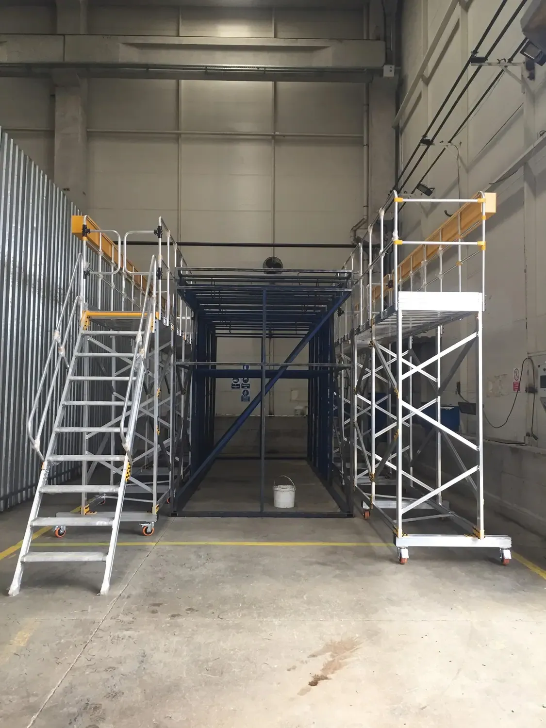 Platformă de acces pentru rezervoare, silozuri și HVAC — imaginea 29