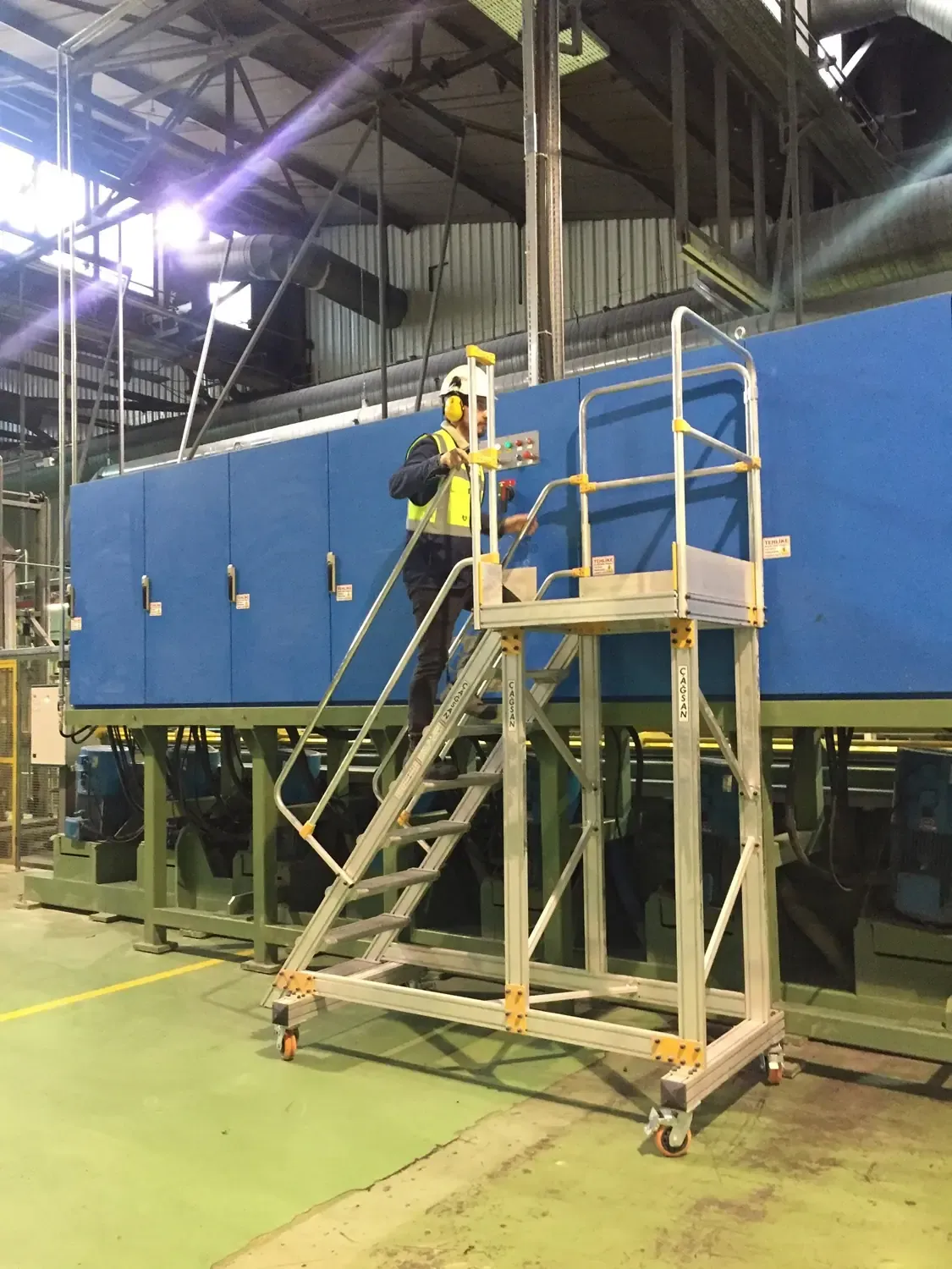 Platformă mobilă și reglabilă industrială — imaginea 35