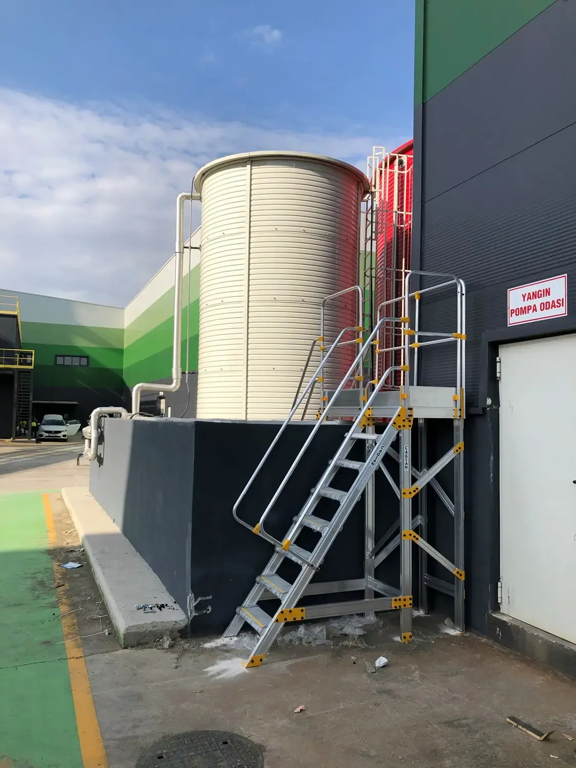 Platformă de acces pentru rezervoare, silozuri și HVAC — imaginea 39