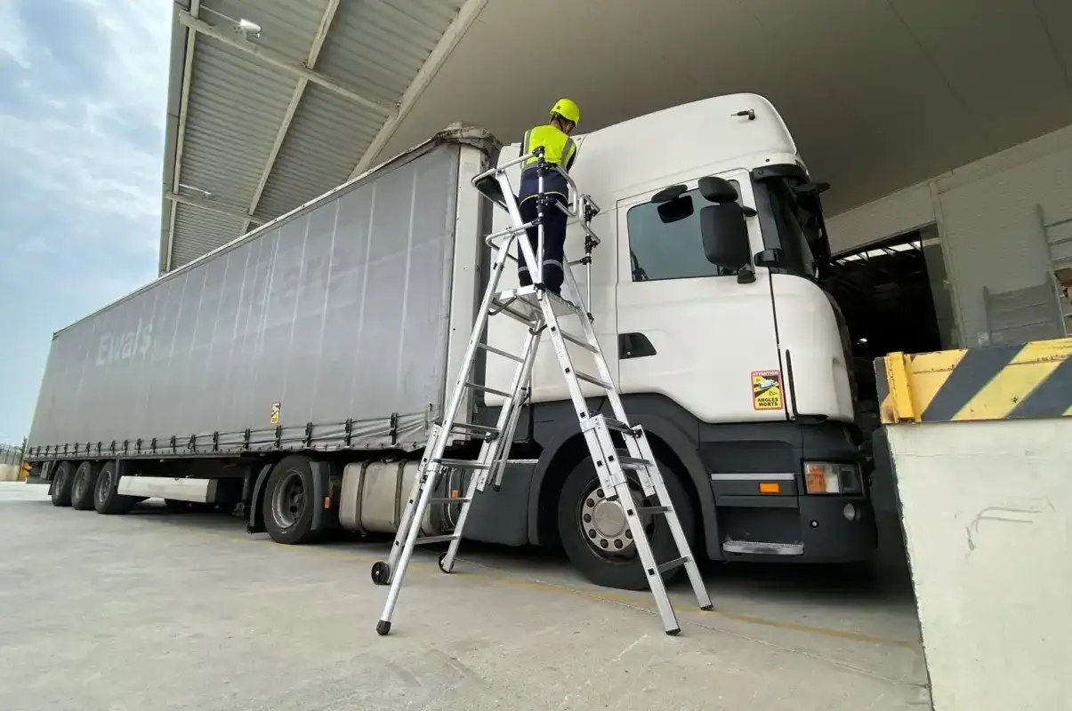 Scări și Platforme