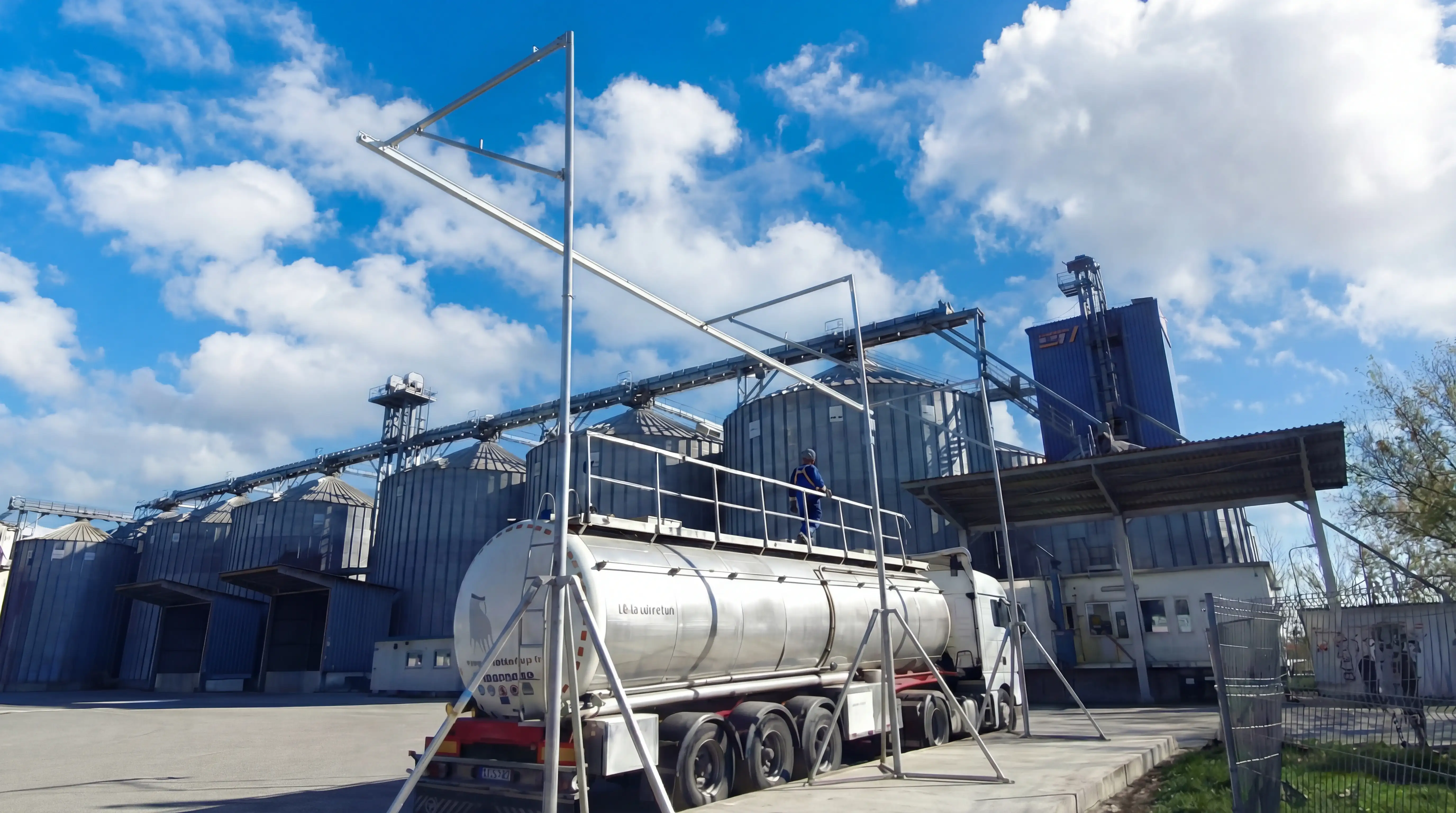 Rampă auto cu sistem LV